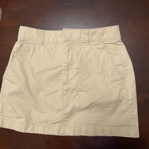 Abercrombie & Fitch Chino mini skirt in sesame, size Xsmall